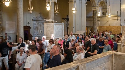 Foto: Stanislava Vitoňová, Člověk a víra