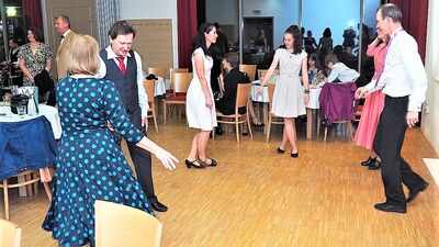 Foto: Zdeněk Mandelíček a Anička Mikešová Korbářová