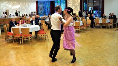 Předtančení - Kolaloka; Foto: Zdeněk Mandelíček a Anička Mikešová Korbářová